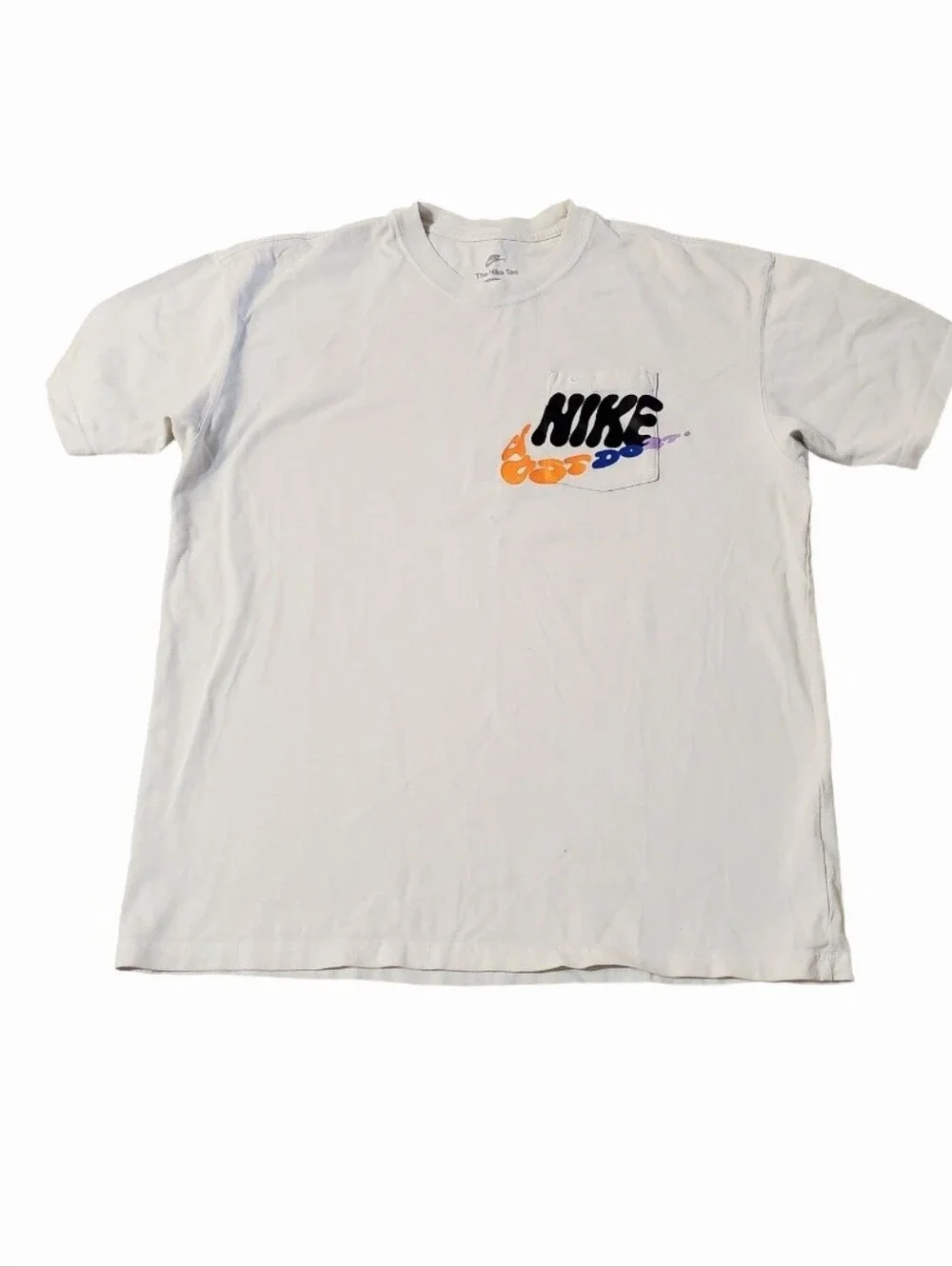 Nike Men's White‎ Power Pocket Graffiti Sport T-shirt Medium